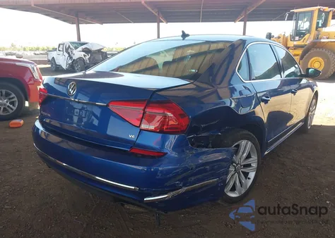 2016 Volkswagen Passat V6 Sel Premium z USA, uszkodzony, nr VIN 1VWCM7A38GC015810